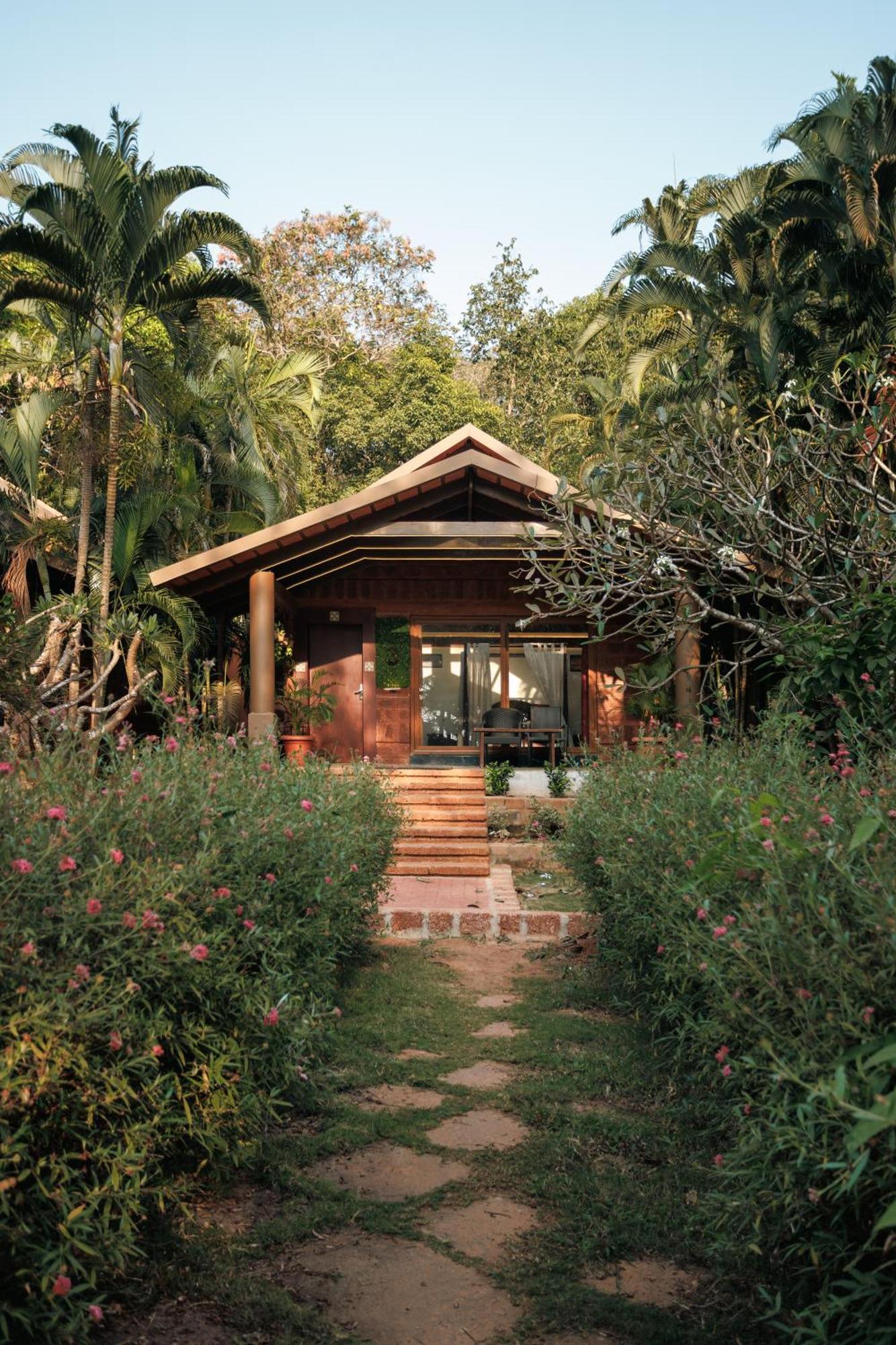 Sai Vishram Beach Resort Bainduru Exterior foto